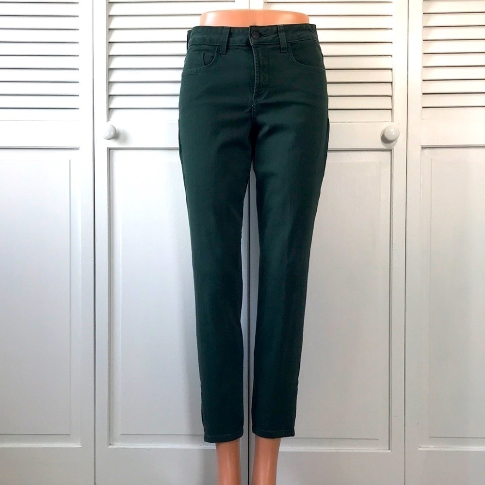 2/$50 NYDJ Dark Green Cropped Jeans Size 4P